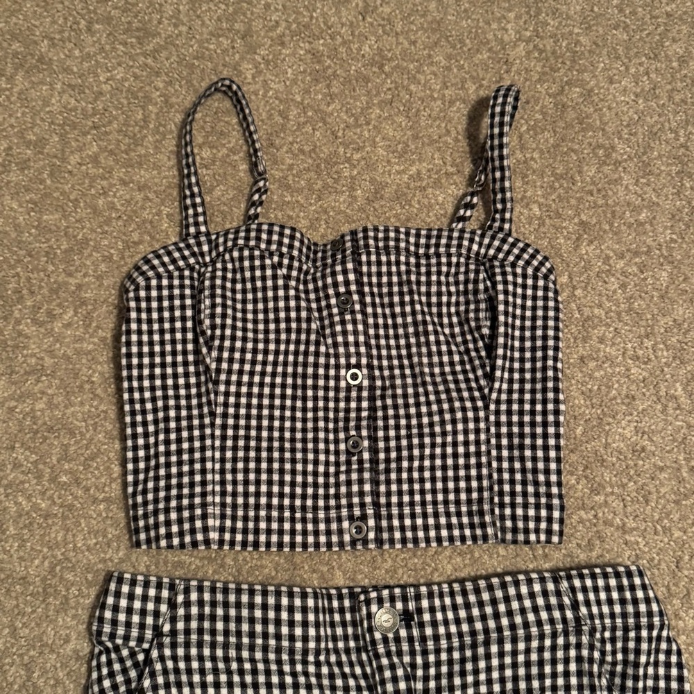 Hollister Black and White Checkered Two-Piece Skirt Set - Picture 3 of 10